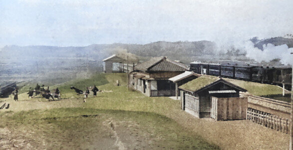 開業当時の周西駅(現君津駅) 開業当時の周西駅 現在の君津駅